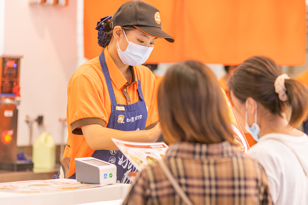 【如意餛飩加盟日子】創業跟著如意餛飩走，心里踏實的很！